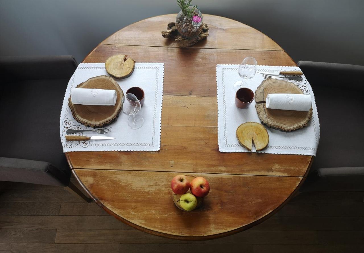 La Maison Fleur De Frangipanier Saint-Genix-sur-Guiers Esterno foto