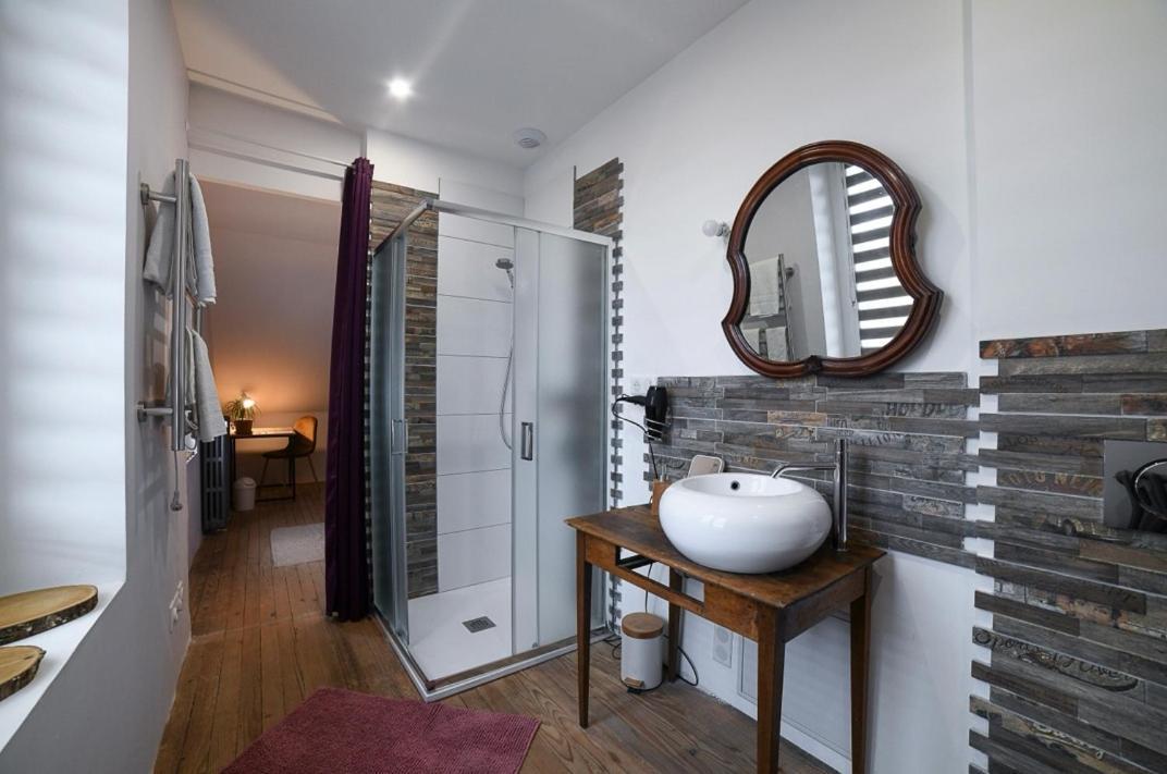 La Maison Fleur De Frangipanier Saint-Genix-sur-Guiers Esterno foto